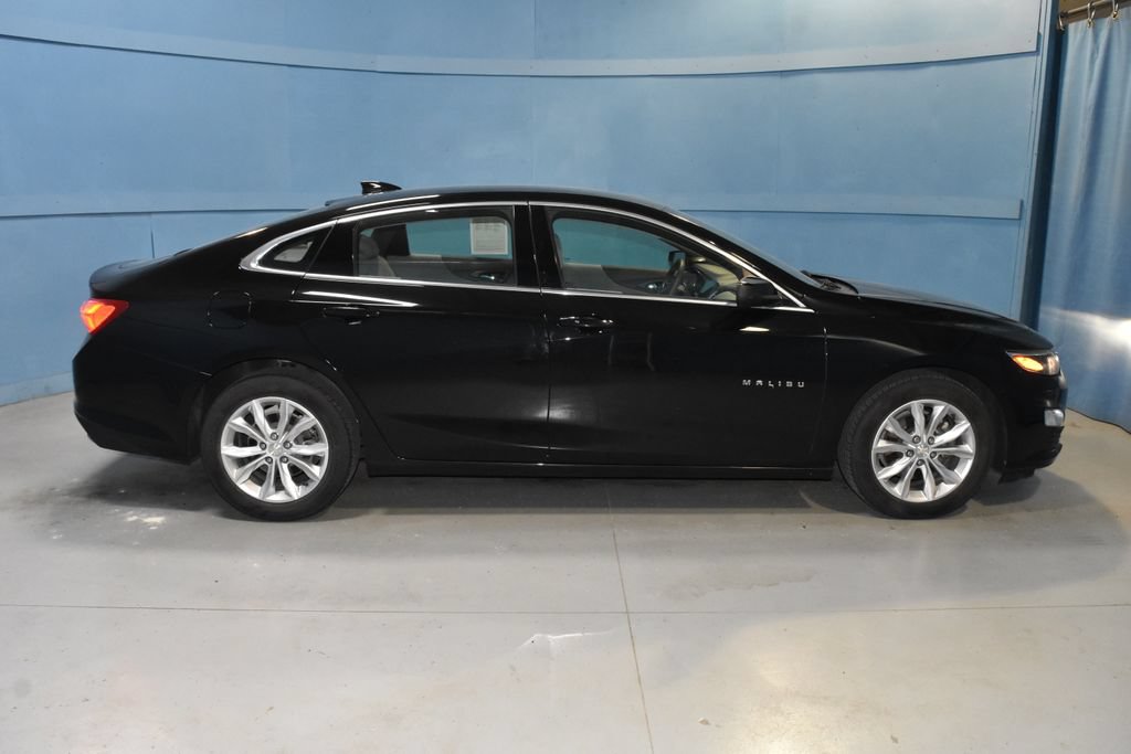 Used 2020 Chevrolet Malibu LT FWD image 19