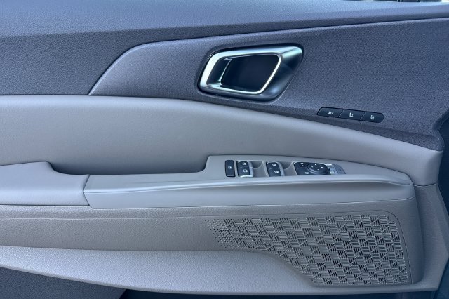 New 2027 Kia Carnival SX FWD image 12