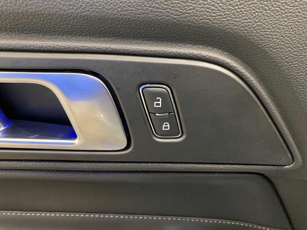 Used 2022 Ford Mustang GT Premium image 20