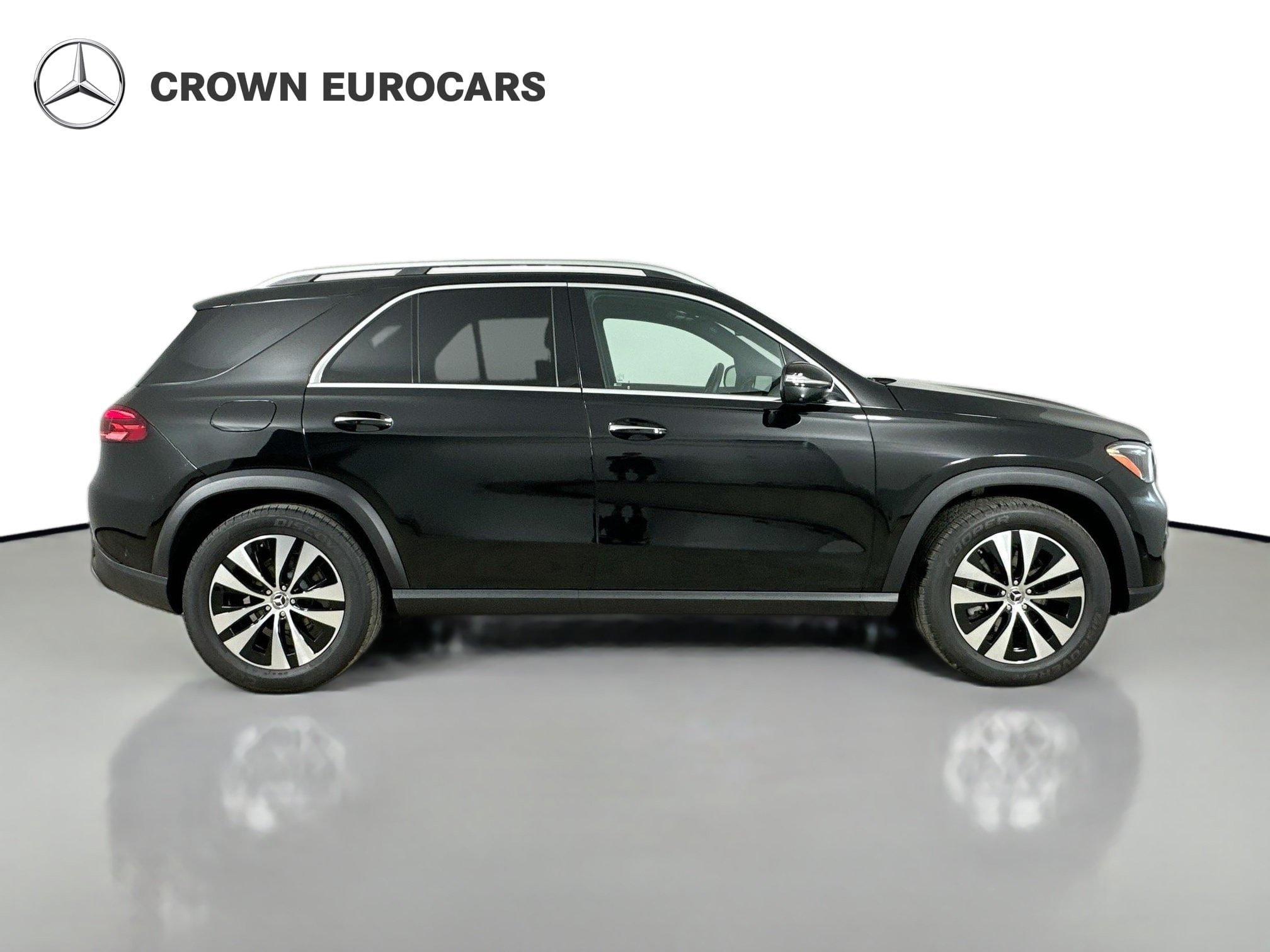 Certified 2025 Mercedes-Benz GLE 350 4MATIC image 4