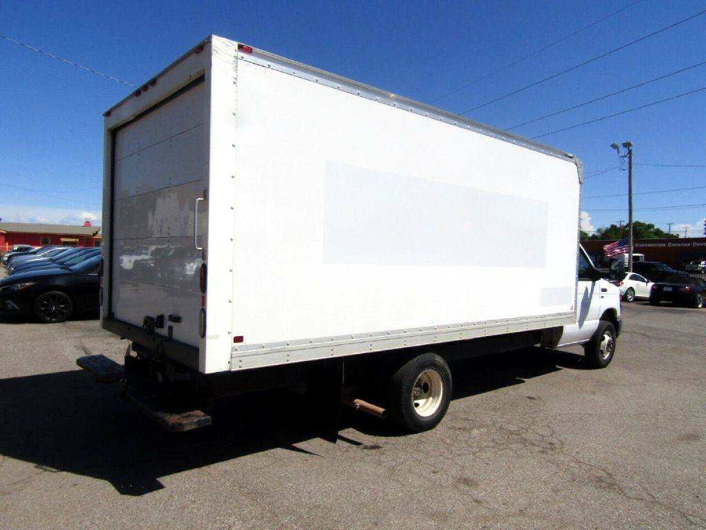Used 2016 Ford E-350 and Econoline 350 Super Duty RWD image 6
