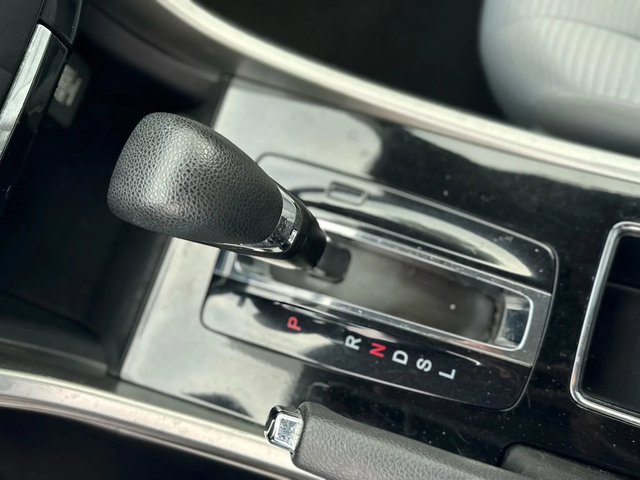 Used 2016 Honda Accord LX image 34