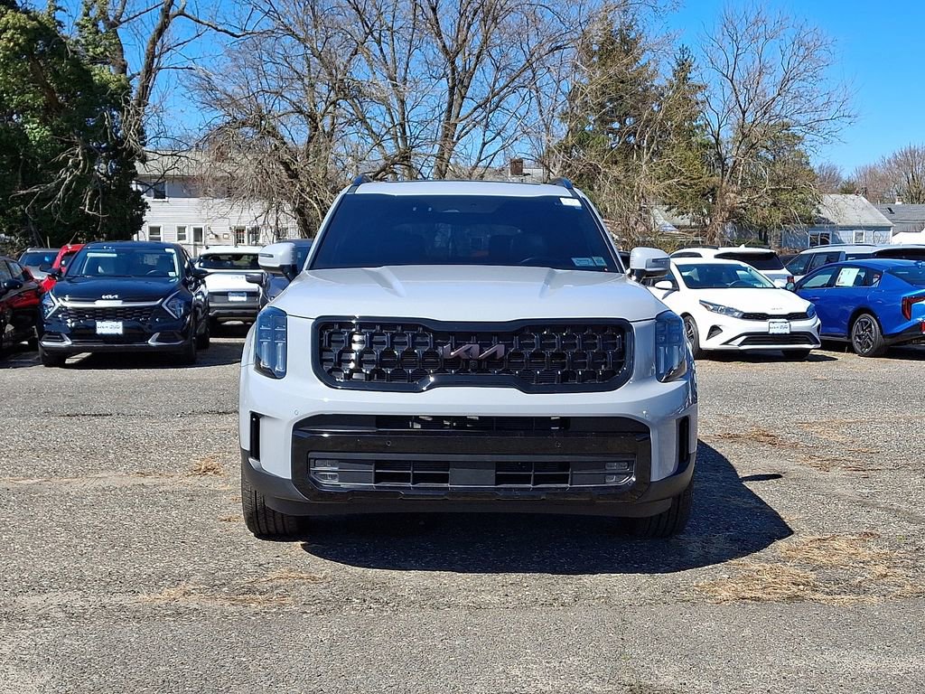 Certified 2025 Kia Telluride SX Prestige X-Line image 2
