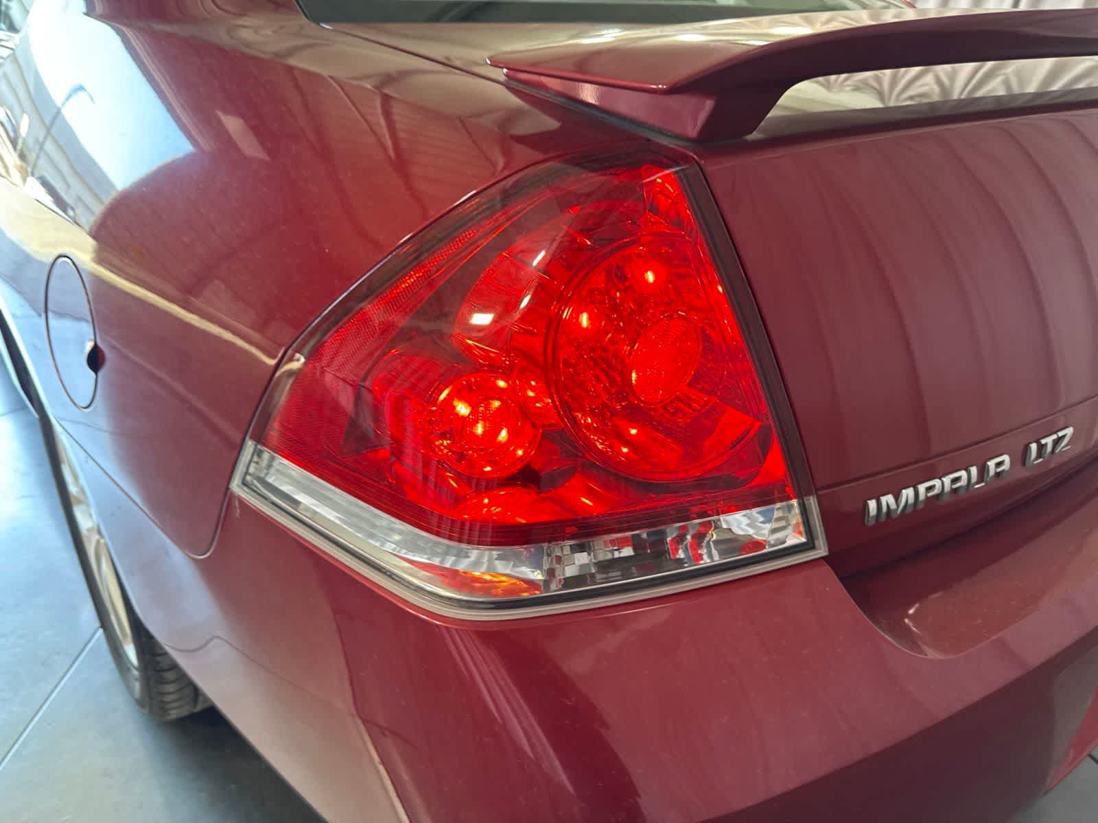 Used 2014 Chevrolet Impala LTZ FWD image 12