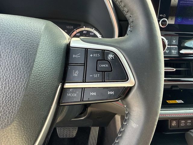 Used 2024 Toyota Highlander XSE image 31