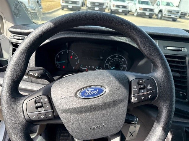 New 2025 Ford Transit 250 Low Roof image 22