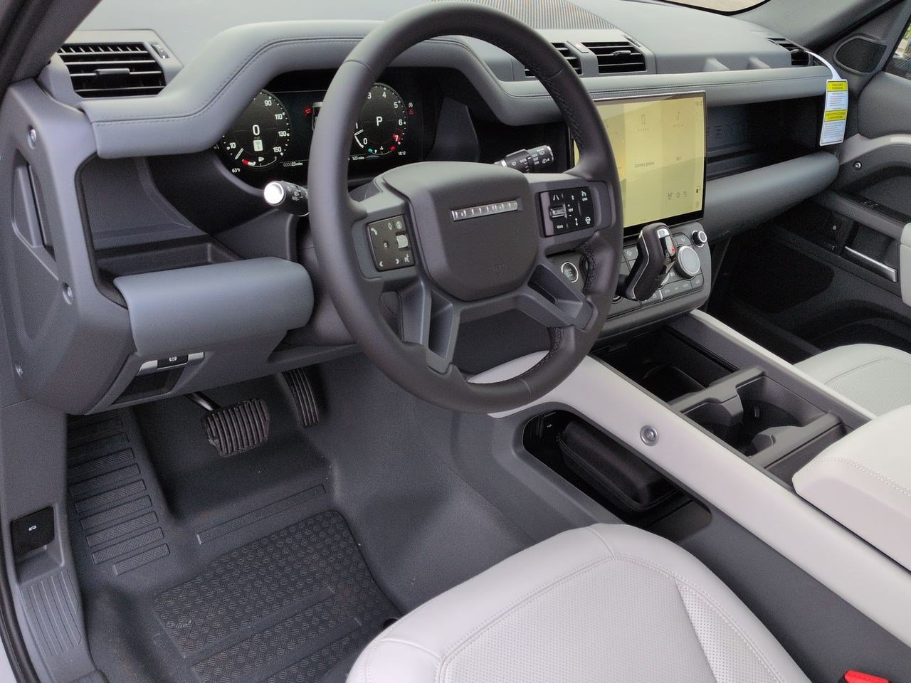 New 2026 Land Rover Defender 110 X-Dynamic SE AWD/4WD image 9