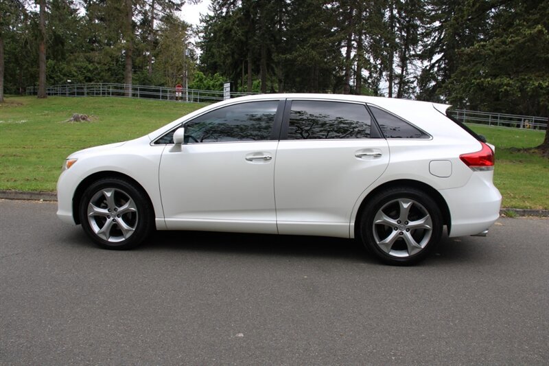 Used 2009 Toyota Venza AWD image 15