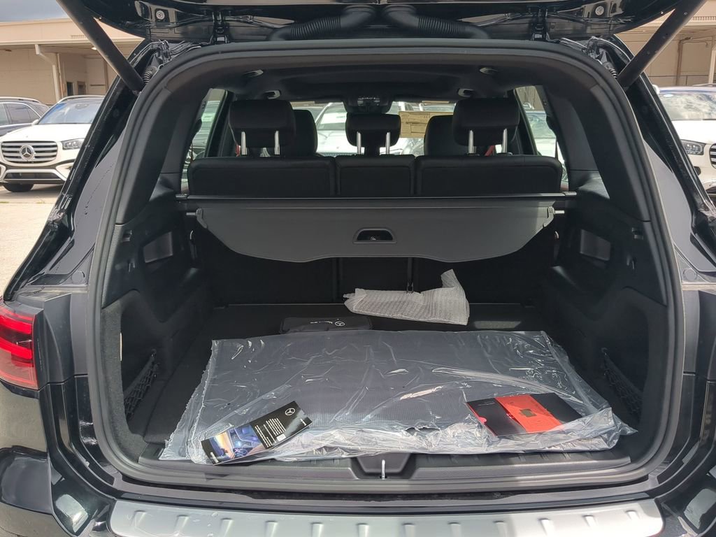 New 2024 Mercedes-Benz GLB 35 AMG 4MATIC image 25