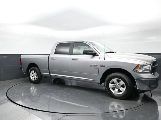 Used 2020 RAM 1500 Classic SLT AWD/4WD image 1
