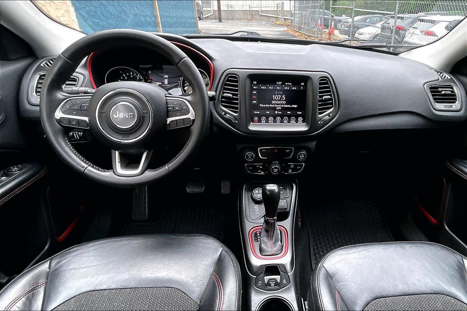 Used 2020 Jeep Compass Trailhawk AWD/4WD image 15