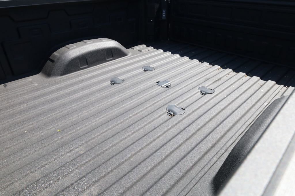 Used 2025 Chevrolet Silverado 2500 Custom w/ Custom Value Package image 21