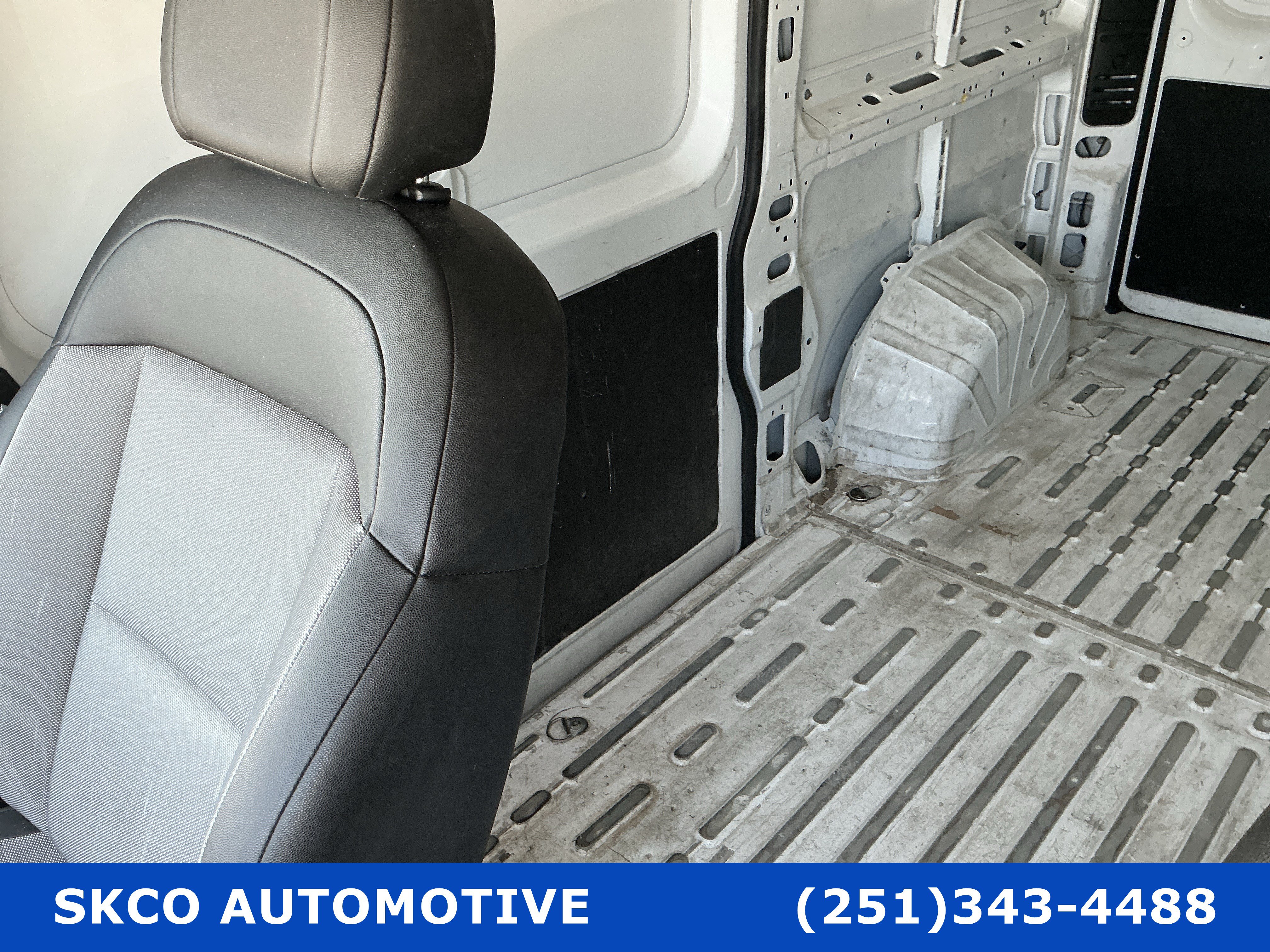 Used 2025 RAM ProMaster 2500 w/ Convenience Group FWD image 27
