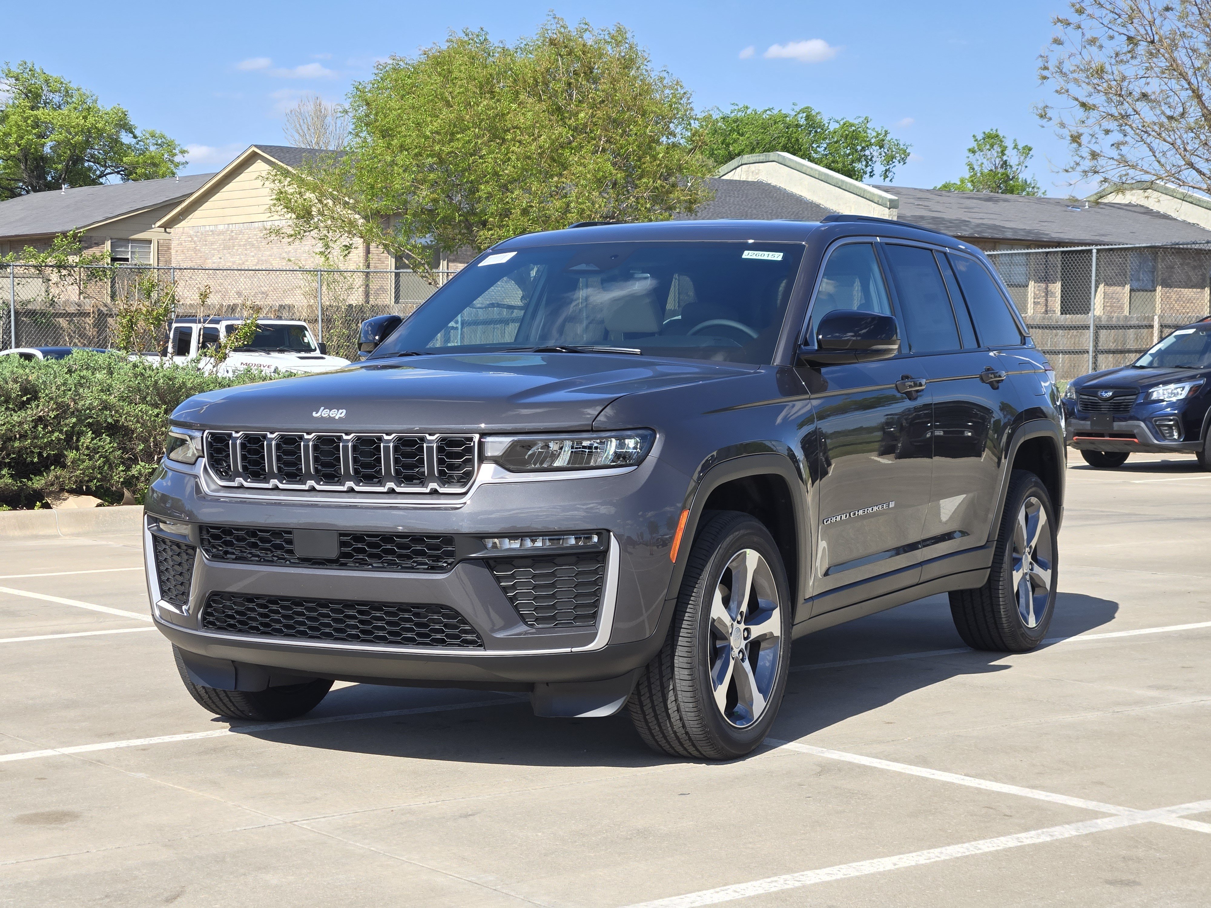 New 2026 Jeep Grand Cherokee Limited AWD/4WD image 2