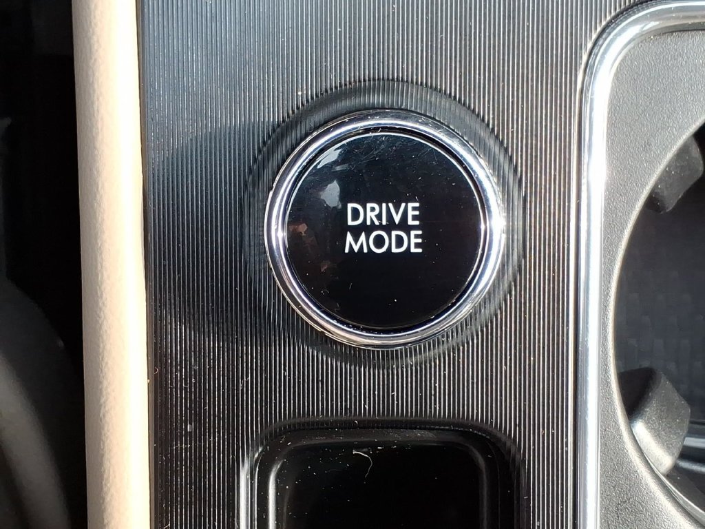 Used 2023 Lincoln Corsair AWD w/ Equipment Group 101A image 20