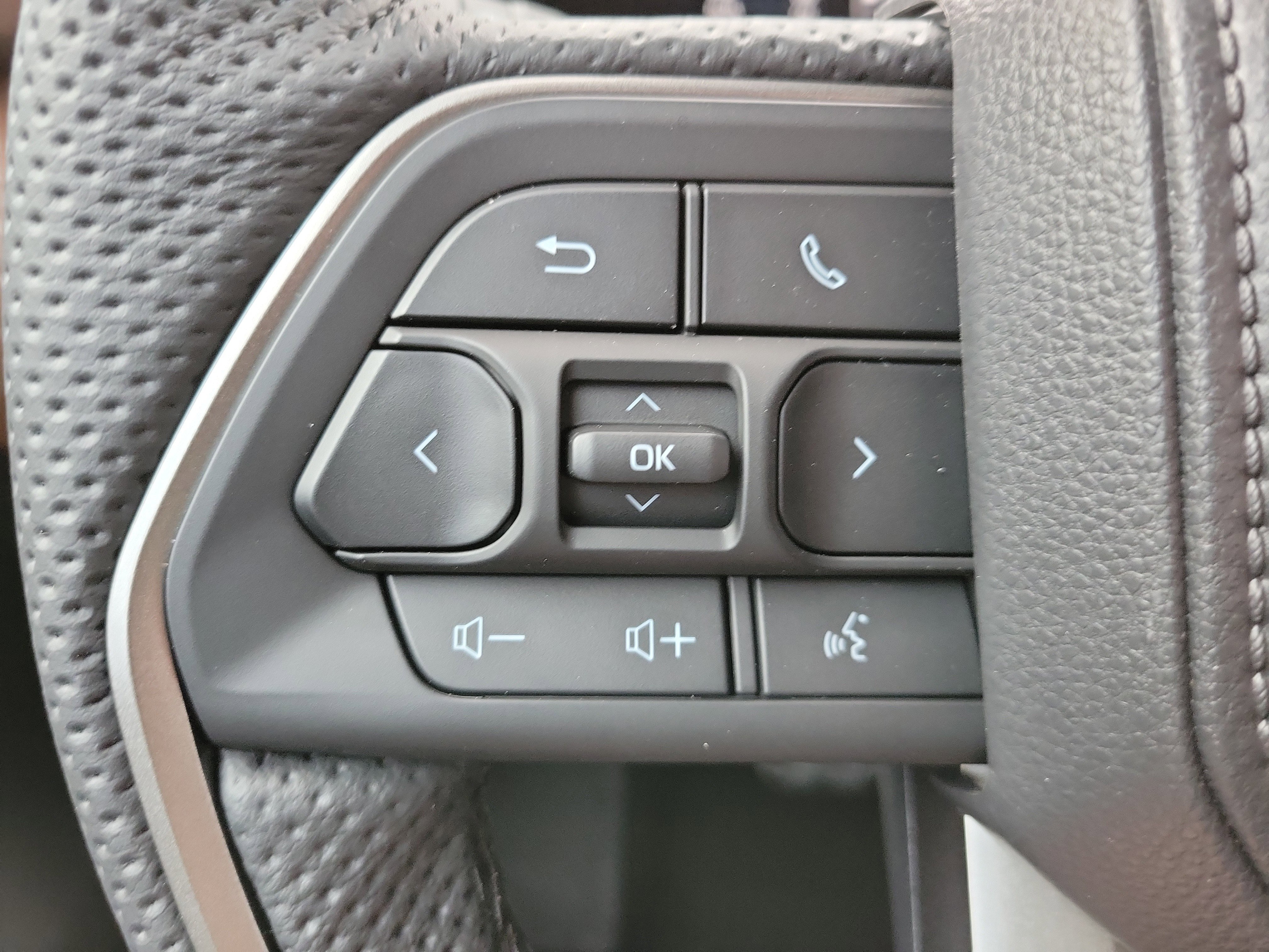 New 2026 Toyota Sequoia 1794 Edition w/ TRD Off-Road Package AWD/4WD image 21
