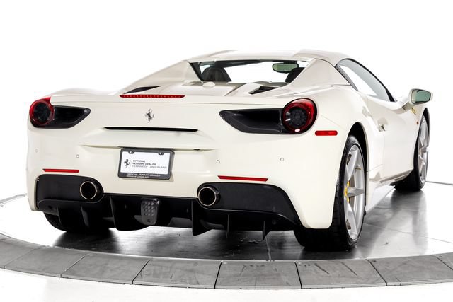 Used 2018 Ferrari 488 Spider RWD image 12