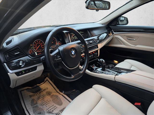 Used 2015 BMW 550i xDrive Sedan image 11