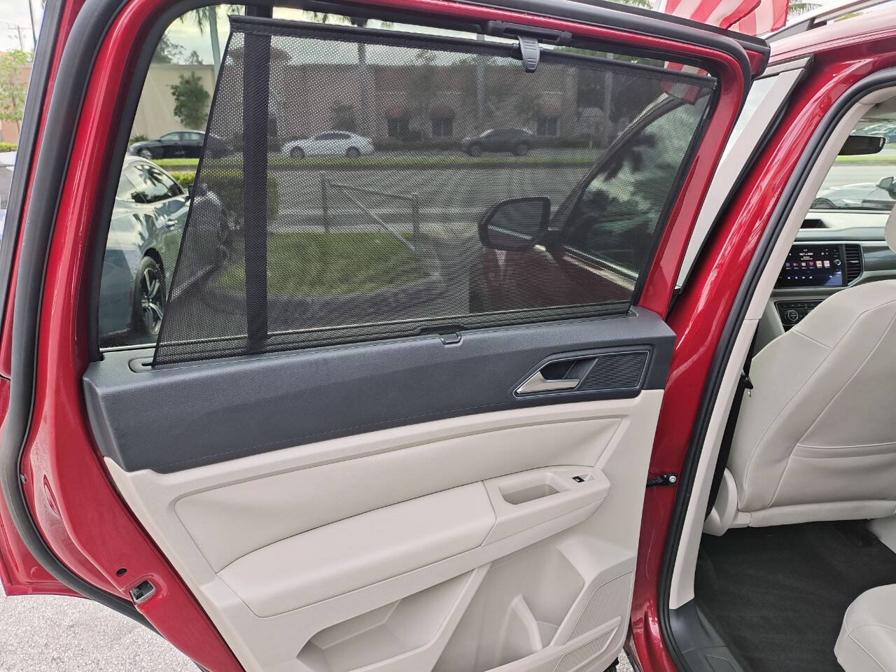 Used 2018 Volkswagen Atlas SE AWD/4WD image 35