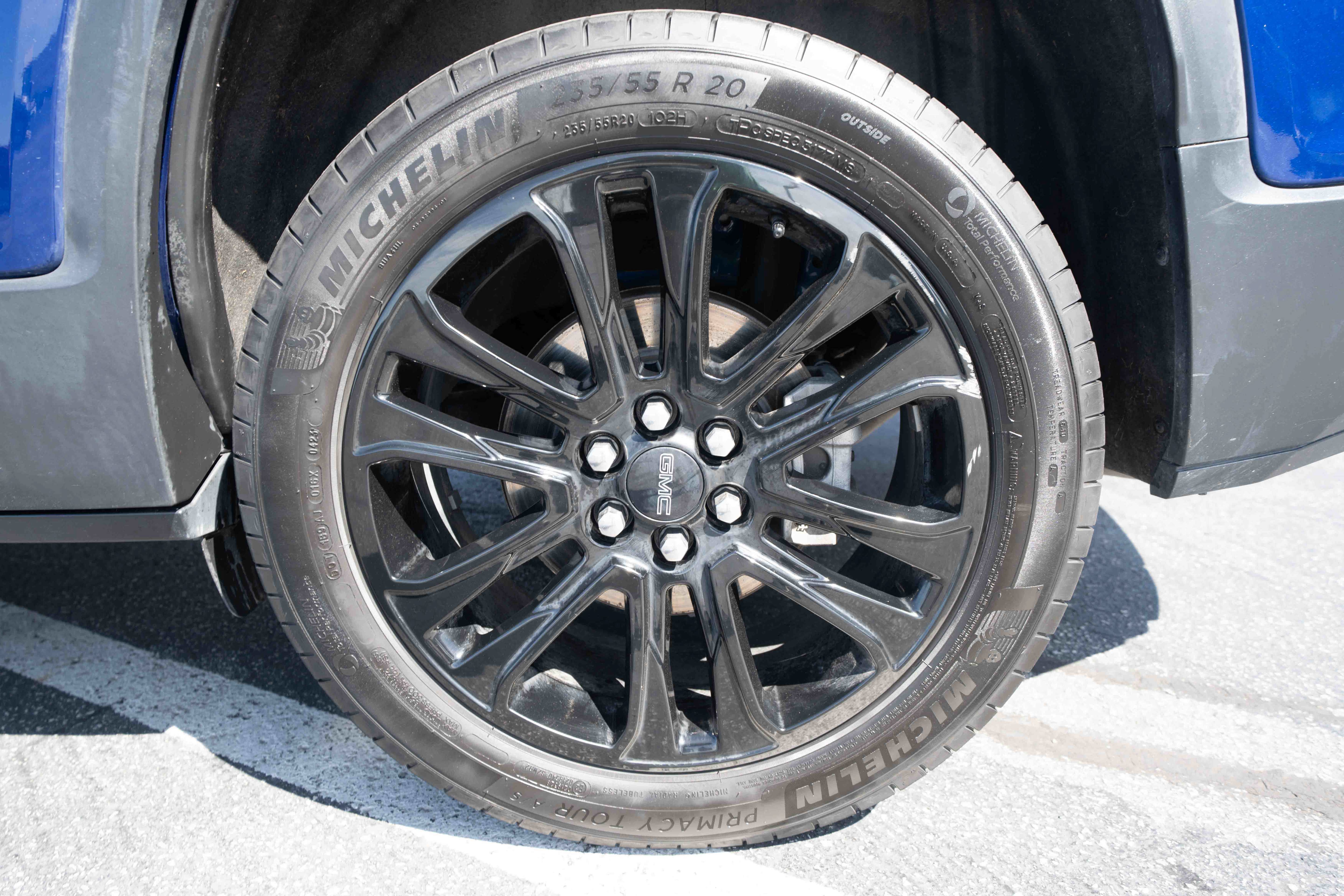 Used 2023 GMC Acadia SLE w/ Elevation Edition FWD image 29