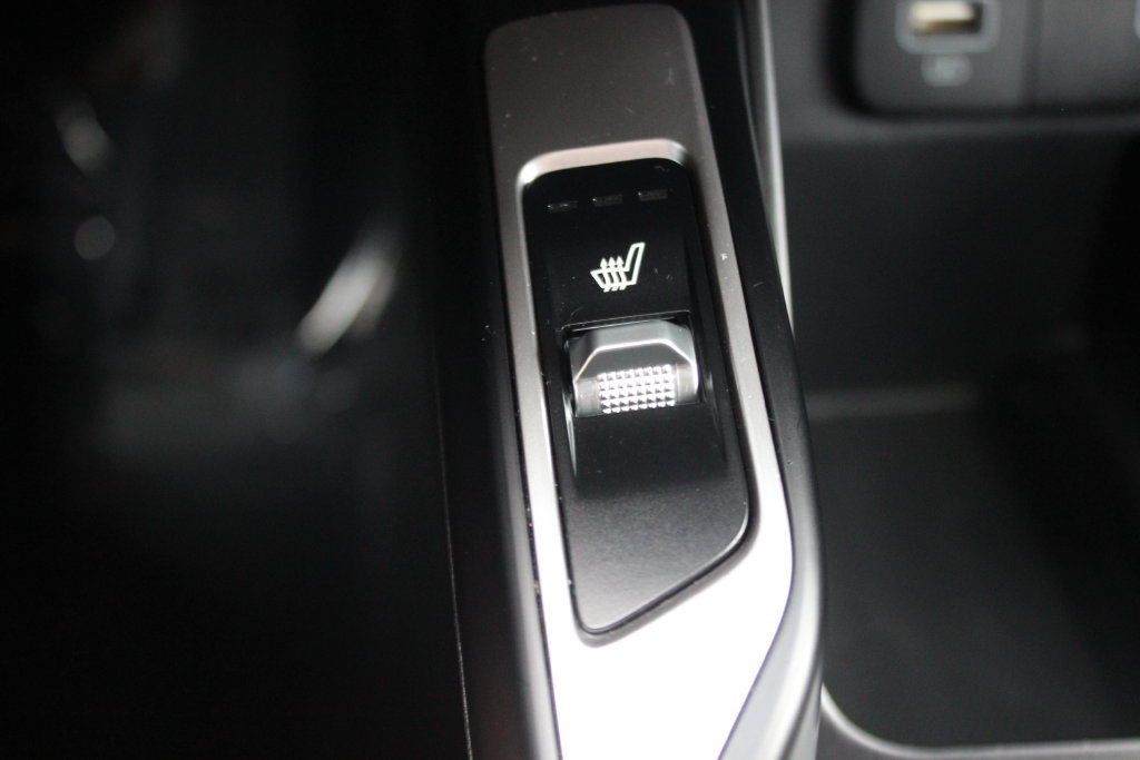 Used 2022 Kia Sorento S AWD/4WD image 12