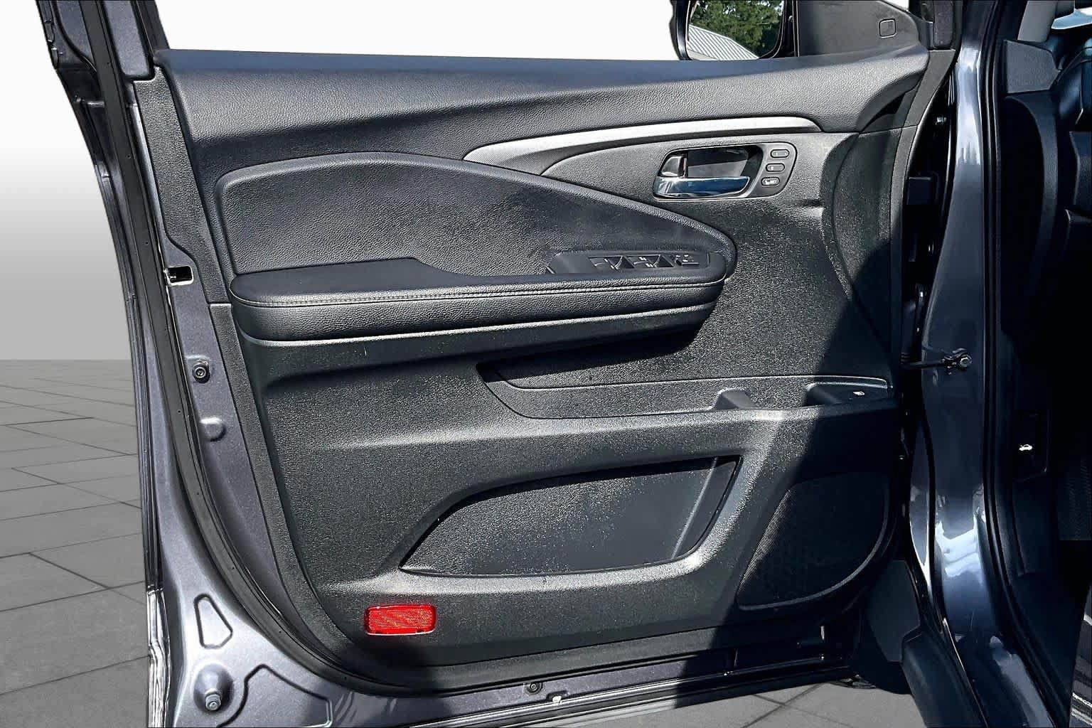 Used 2024 Honda Ridgeline RTL image 21