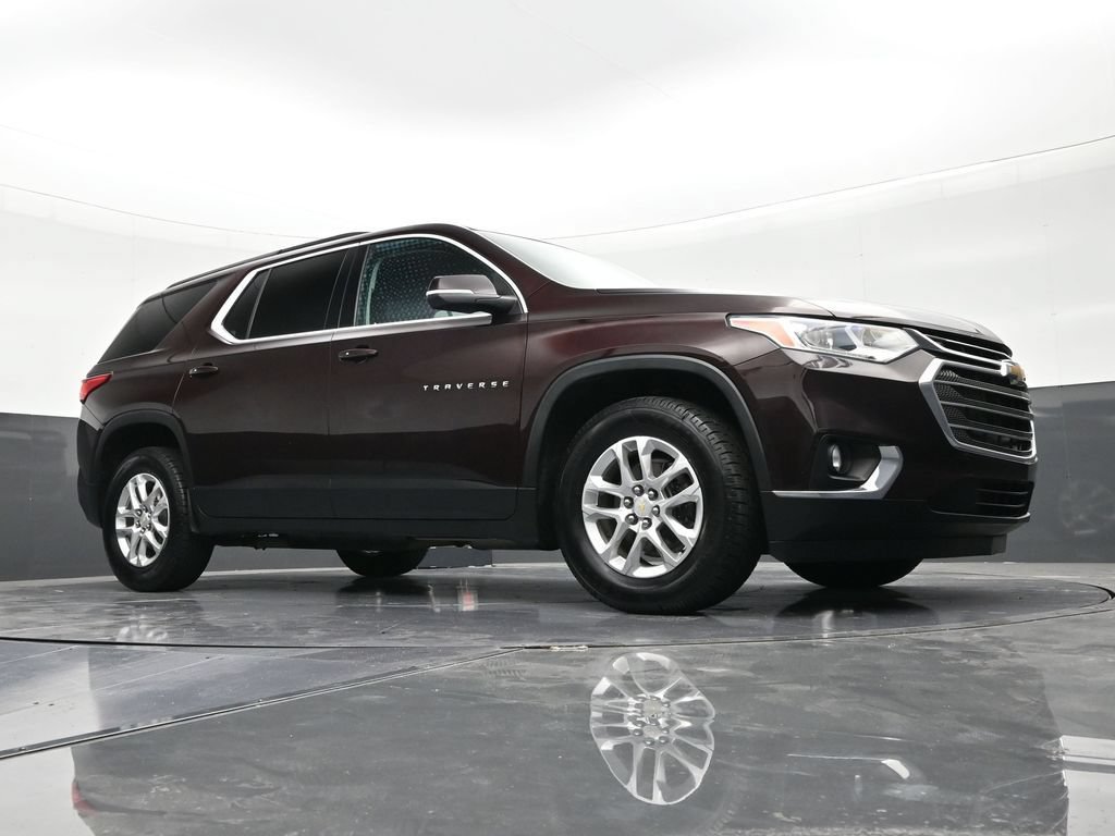 Used 2021 Chevrolet Traverse LT FWD image 25