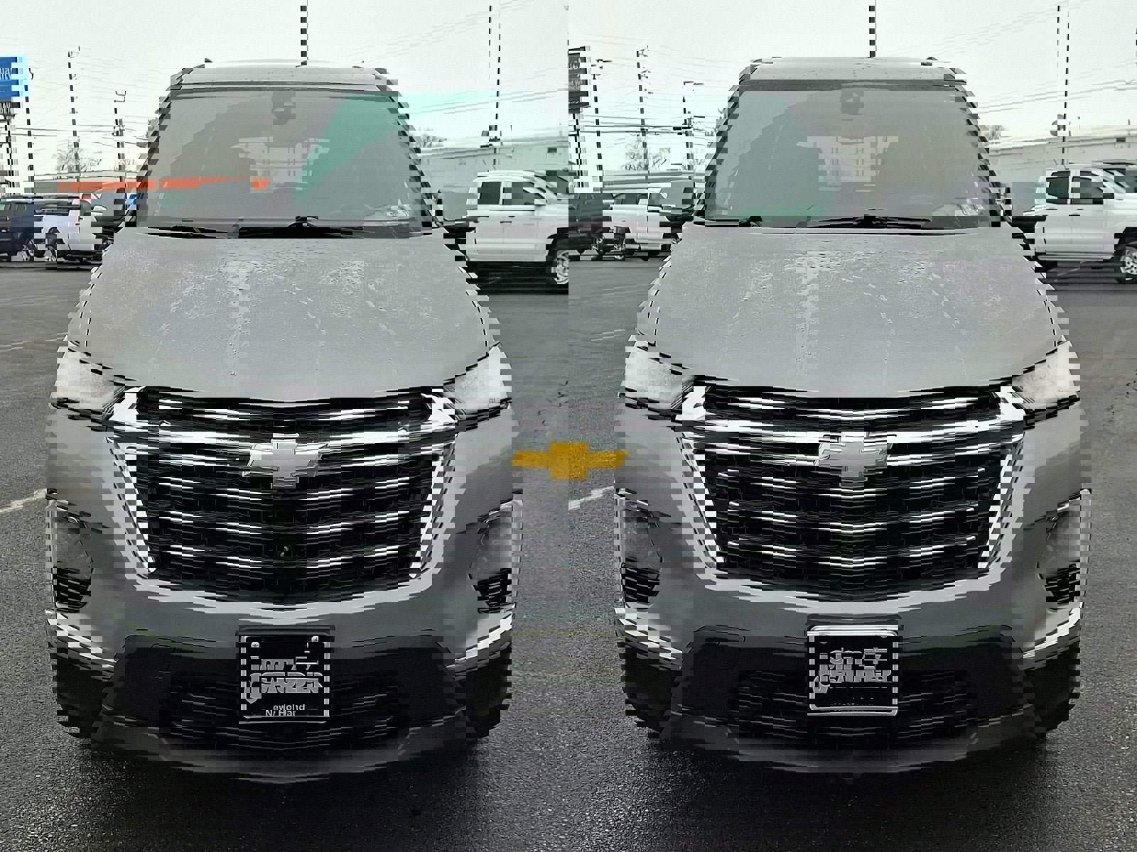 Used 2023 Chevrolet Traverse LT w/ Rear Camera Mirror Package image 2