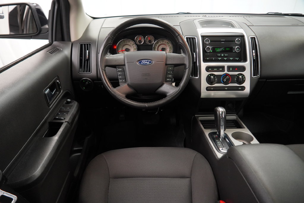 Used 2010 Ford Edge SEL FWD image 21