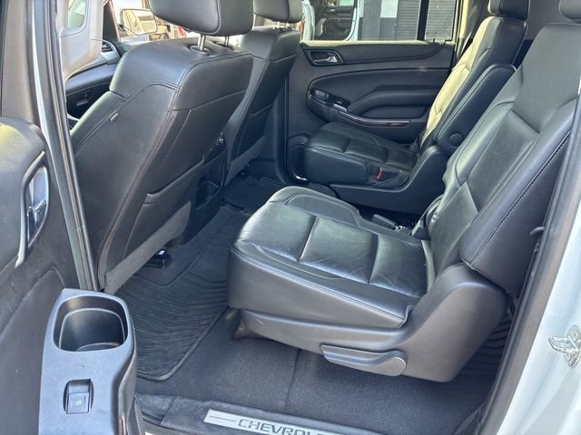 Used 2019 Chevrolet Suburban LT w/ Luxury Package RWD image 10