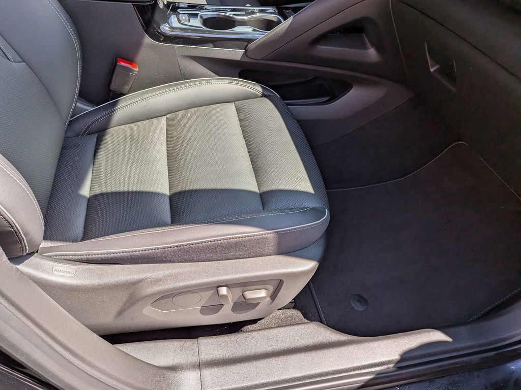 Certified 2023 Buick Envision Essence FWD image 27