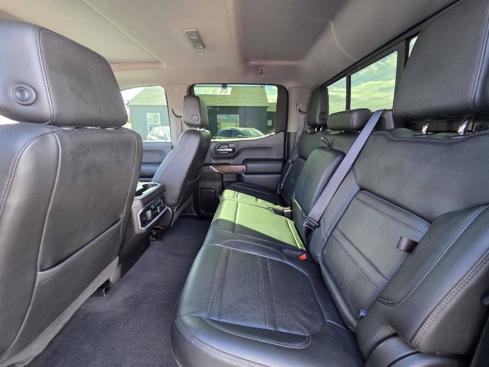 Used 2019 GMC Sierra 1500 Denali w/ Denali Ultimate Package image 11