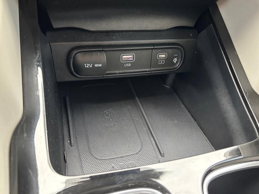 Used 2024 Kia Telluride SX w/ Towing Package image 20