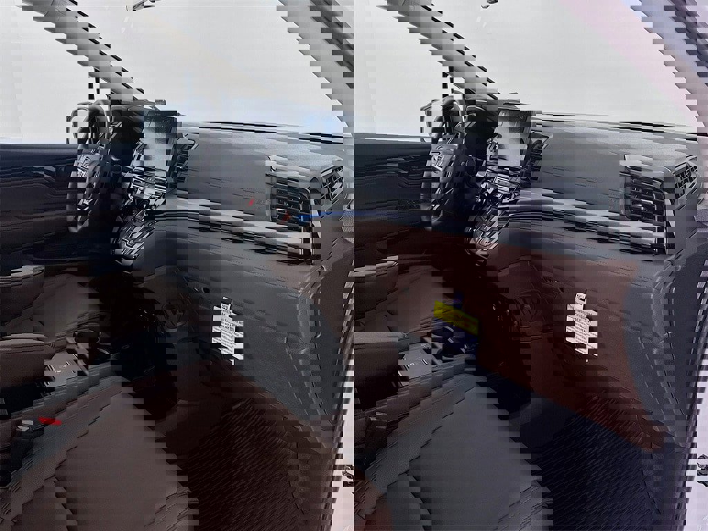 New 2025 Honda Odyssey Touring image 8