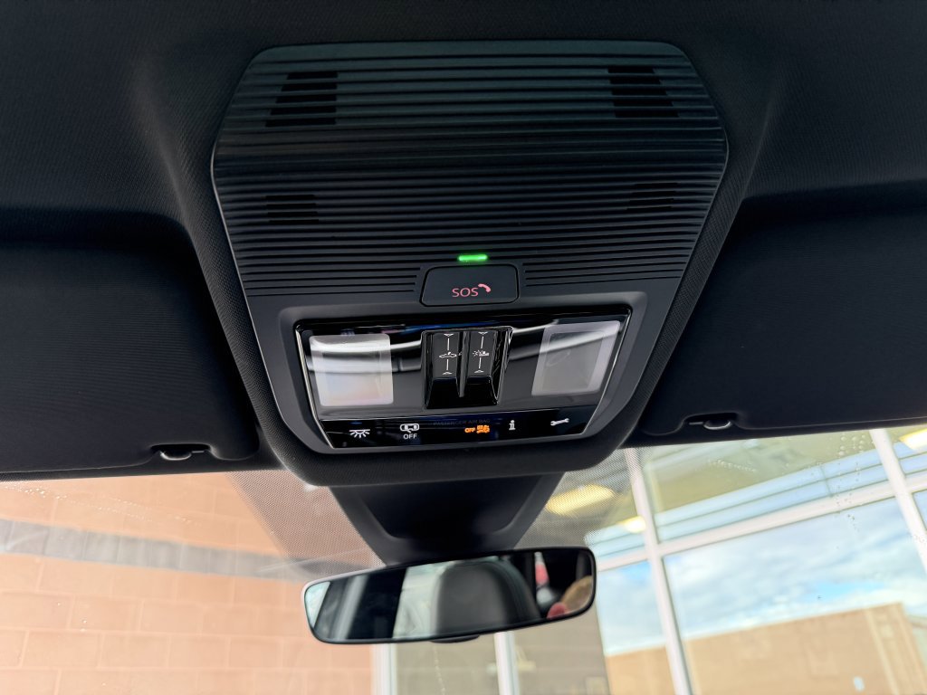 Used 2024 Volkswagen Atlas Cross Sport SE w/ Panoramic Sunroof Package image 26