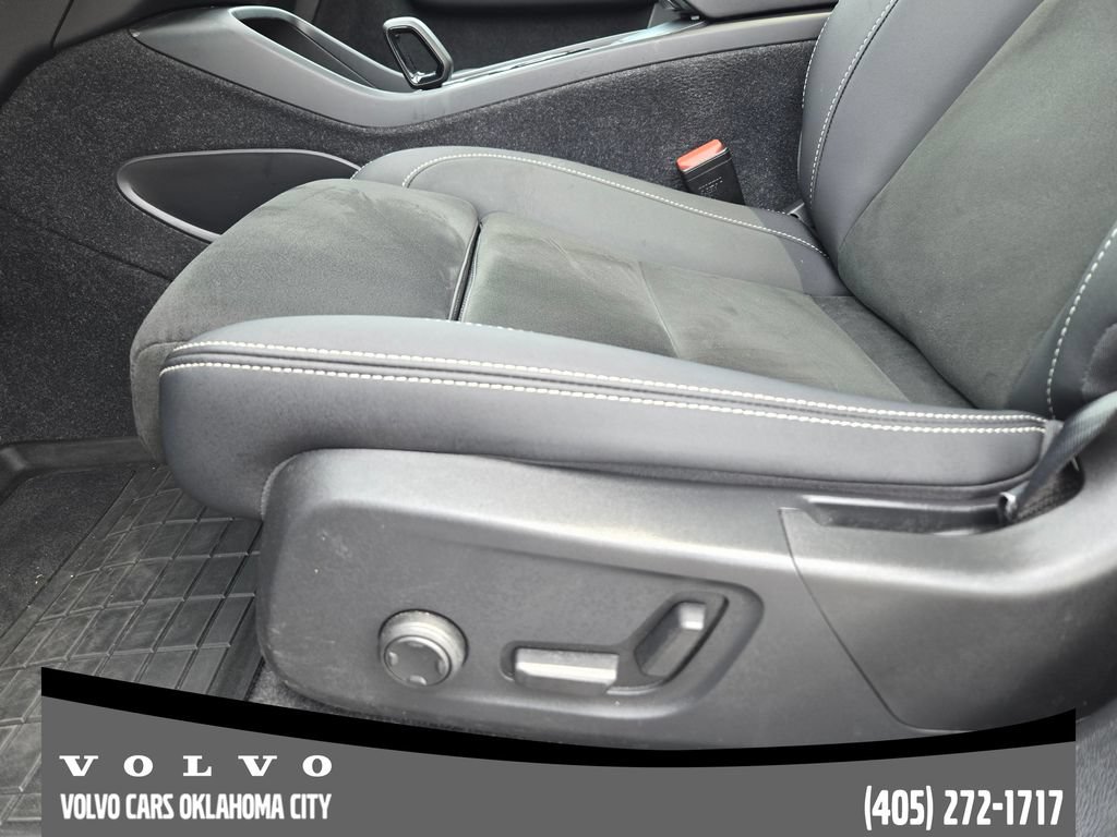Certified 2023 Volvo C40 P8 Recharge Ultimate AWD/4WD image 18