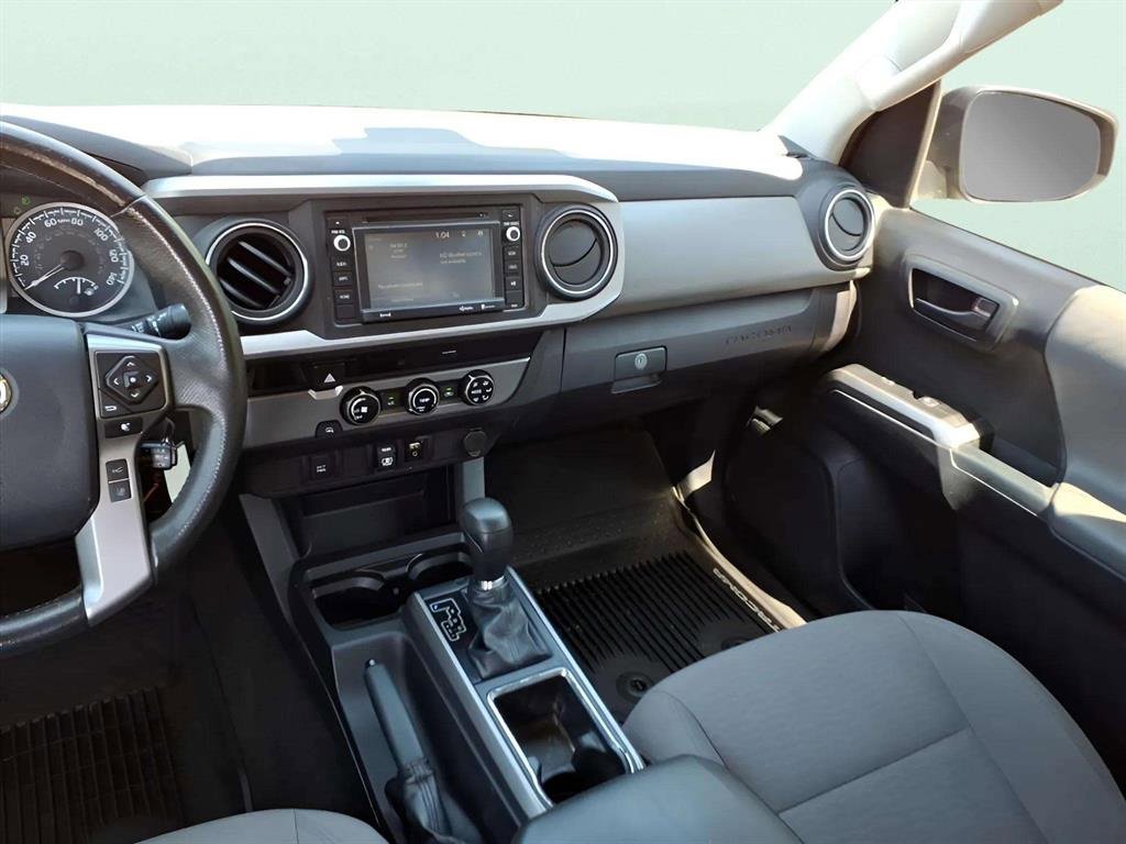 Used 2018 Toyota Tacoma SR5 image 11