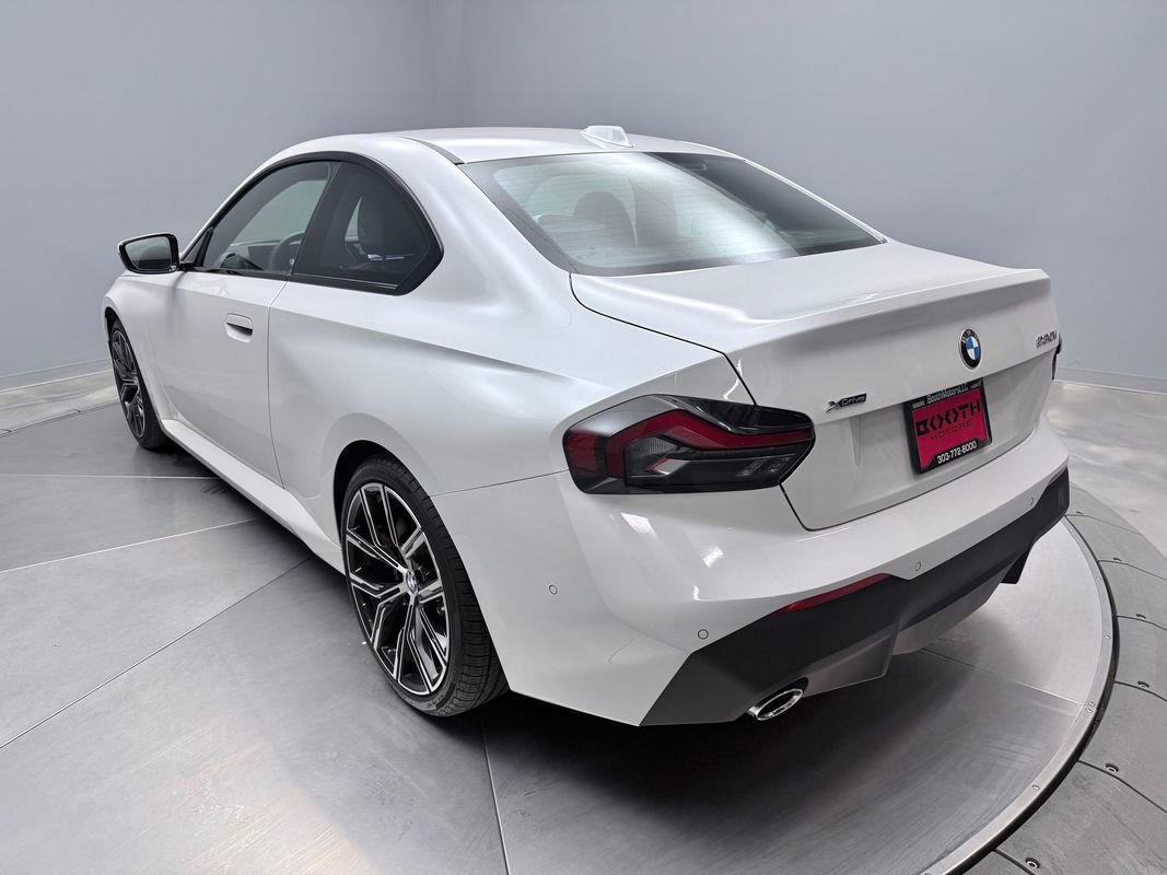 Used 2023 BMW 230i xDrive Coupe w/ Premium Package image 7