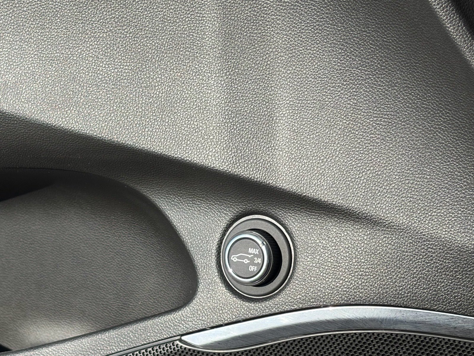 Used 2023 Buick Enclave Essence w/ Experience Buick Package FWD image 19