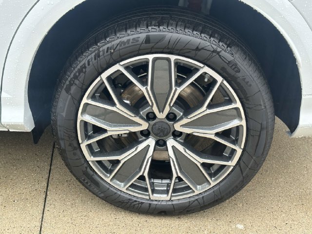 New 2026 Audi Q5 Premium Plus AWD/4WD image 4