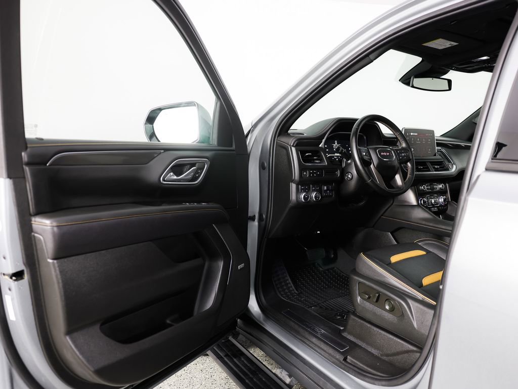 Used 2023 GMC Yukon XL AT4 w/ Max Trailering Package image 27