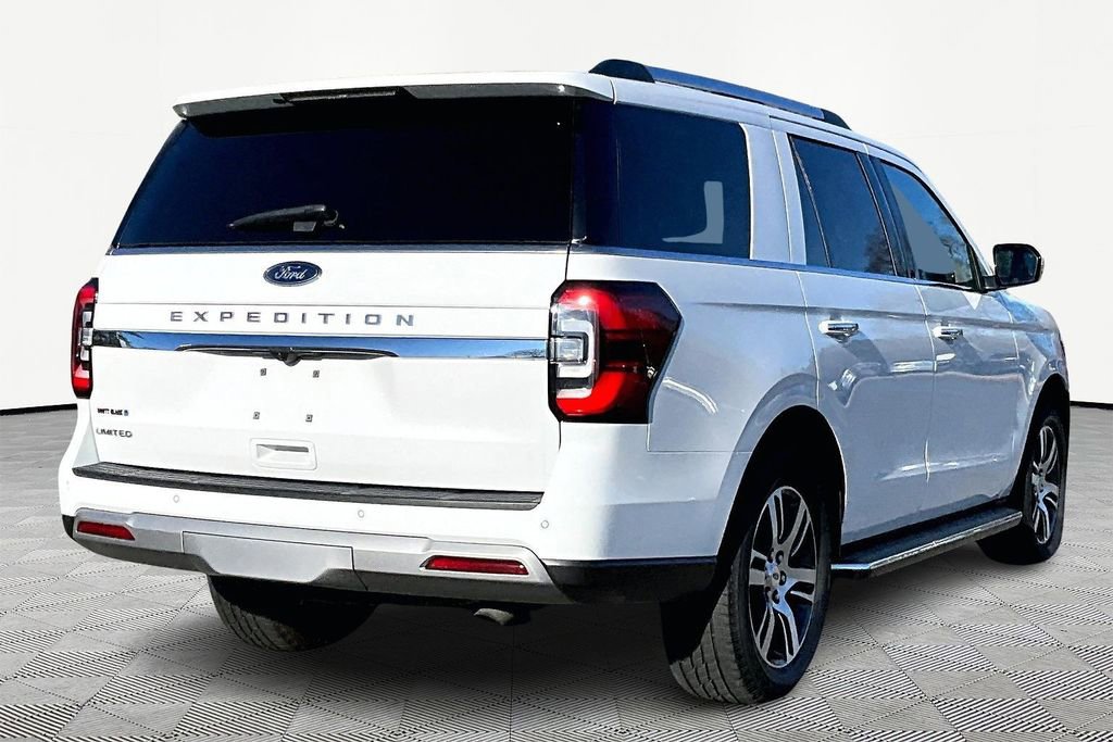 Used 2023 Ford Expedition Limited image 5