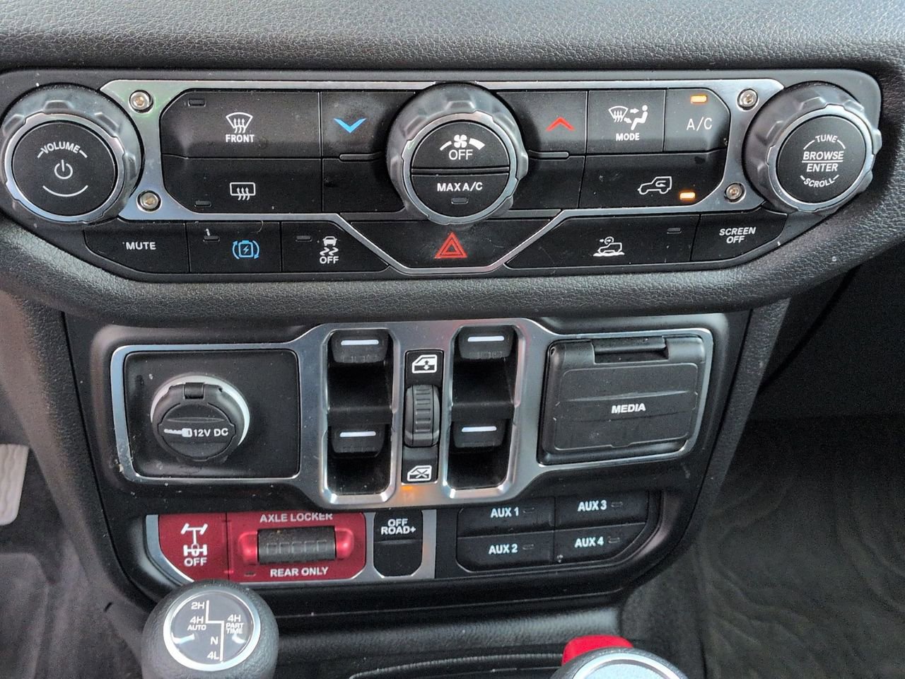 Used 2025 Jeep Wrangler Unlimited Sport S 4xe AWD/4WD image 18