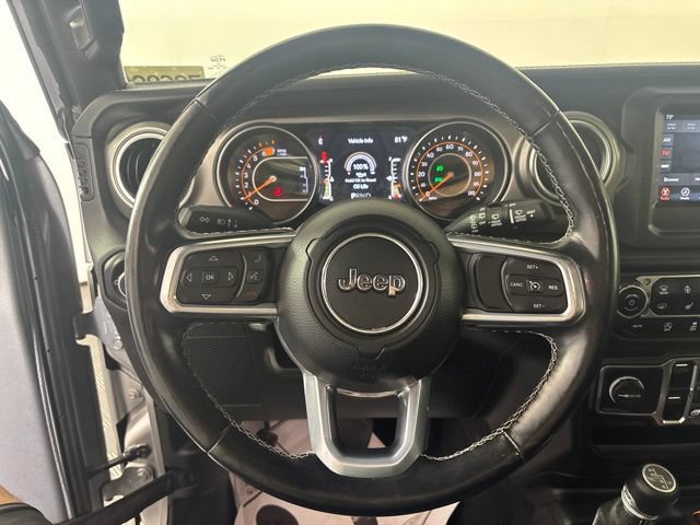 Used 2021 Jeep Wrangler Unlimited Sahara w/ LED Lighting Group AWD/4WD image 3