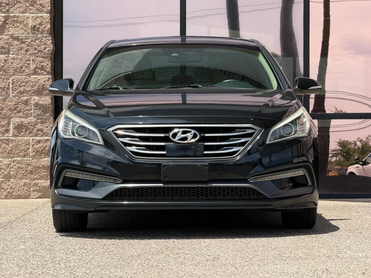 Used 2017 Hyundai Sonata Limited w/ Ultimate Package 04 FWD image 19