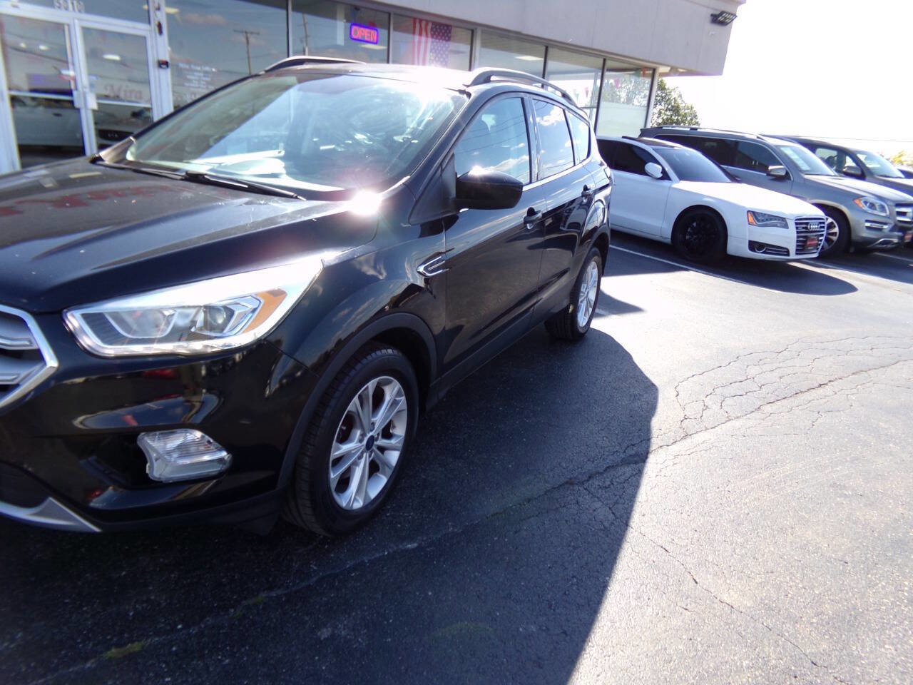 Used 2018 Ford Escape SEL image 33