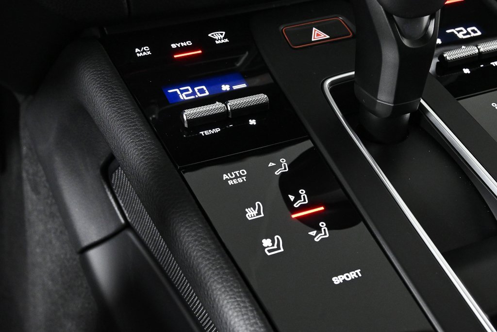 New 2026 Porsche Macan image 17