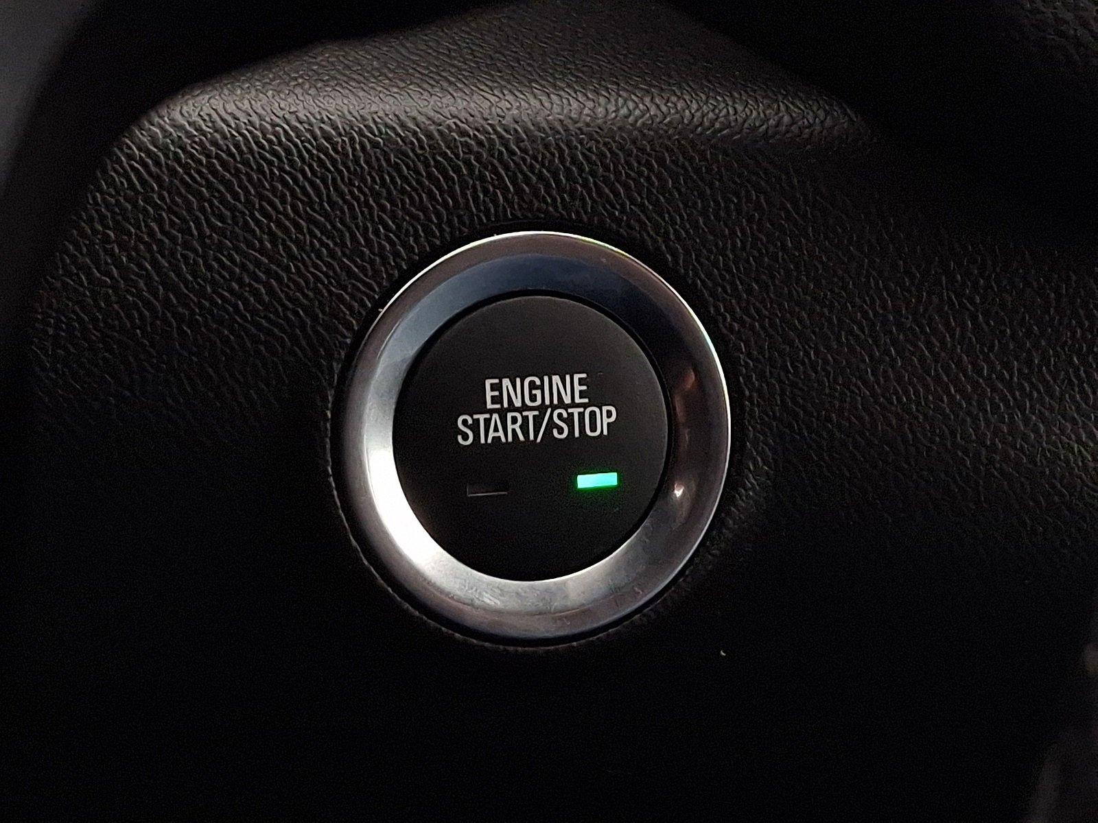 Used 2024 GMC Terrain SLT w/ Infotainment Package II image 23