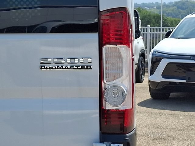 Used 2025 RAM ProMaster 2500 w/ U-Haul Equipment Group FWD image 14