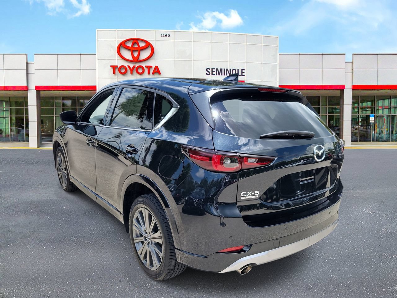 Used 2025 MAZDA CX-5 Signature AWD/4WD image 4